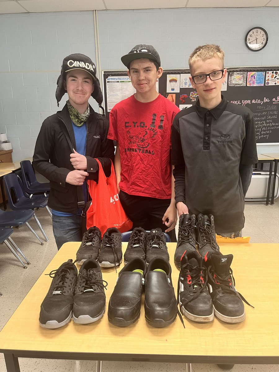 Thank you so much for the generous donation of steel toe work boots and shoes #MitsuiHighTec they are much appreciated by our COOP OYAP and SHSM students! <a href="/GEDSB/">Grand Erie District School Board</a> <a href="/TollgateTech/">Tollgate Tech.</a>