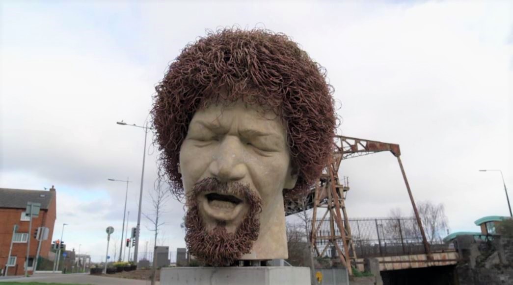 From sculpture to painting, visual artist, Vera Klute has a very varied body of work. One of her best-known pieces is this statue of #LukeKelly. Vera is @johnkellytweets guest TONIGHT on #WorksPresents. 🦉📺 23:15 | @RTEOne @RTE_Culture @RTEplayer Repeat: Mon 15th @ 23:35