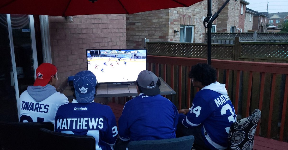 ShreelPillai's tweet photo. @MapleLeafs @Molson_Canadian RAIN OR SHINE - WE ALWAYS GONNA SUPPORT THE BOYS! #MolsonTML https://t.co/9jDqmXsKPt