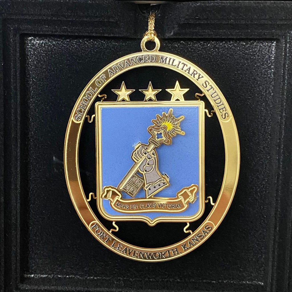 CGSCFoundation's tweet photo. New to our ornament collection, the @us_sams crest!
The SAMS crest ornament is available at the @CGSCFoundation gift shop in Suite 1149 at the @USACGSC, and can also be purchased online - https://t.co/clj697hrAS.
#SAMS #SAMSter #SchoolOfAdvancedMilitaryStudies https://t.co/iXJ9Ayv2Yc