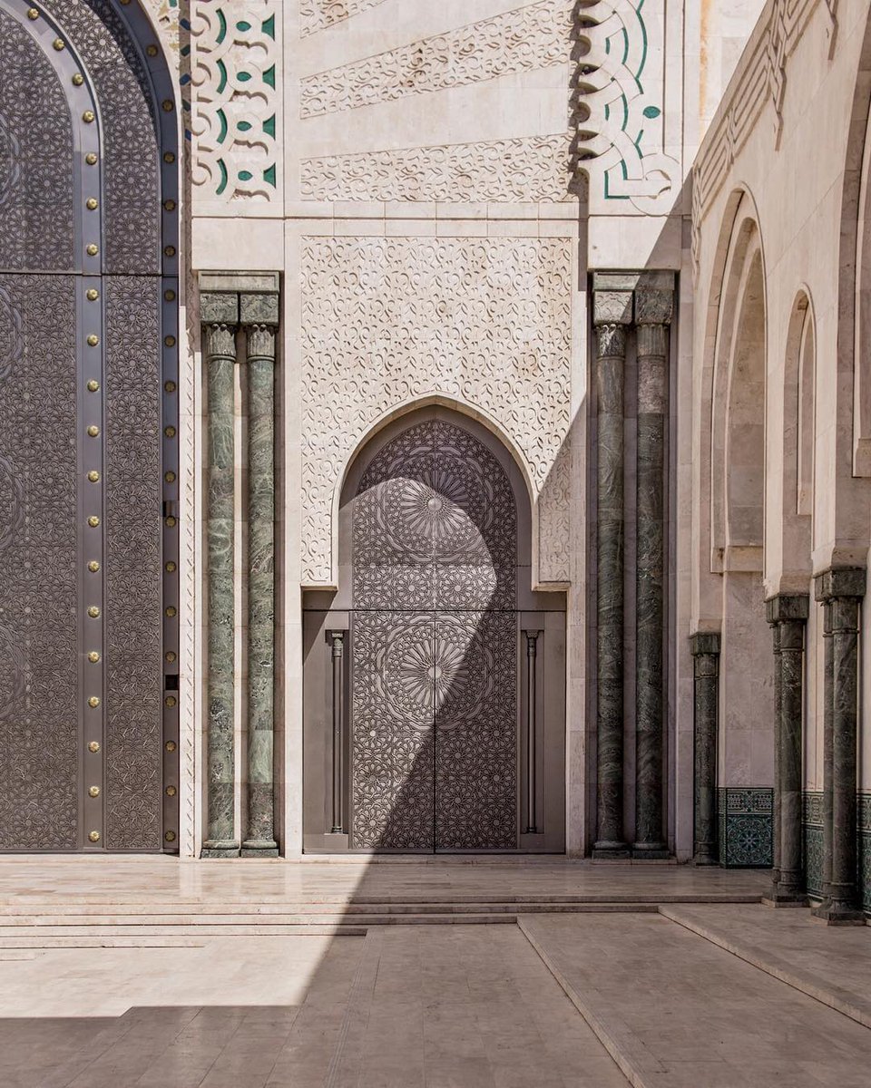 MoroccanGallery's tweet photo. casablanca architecture • MOROCCO https://t.co/TEjJyS4y15
