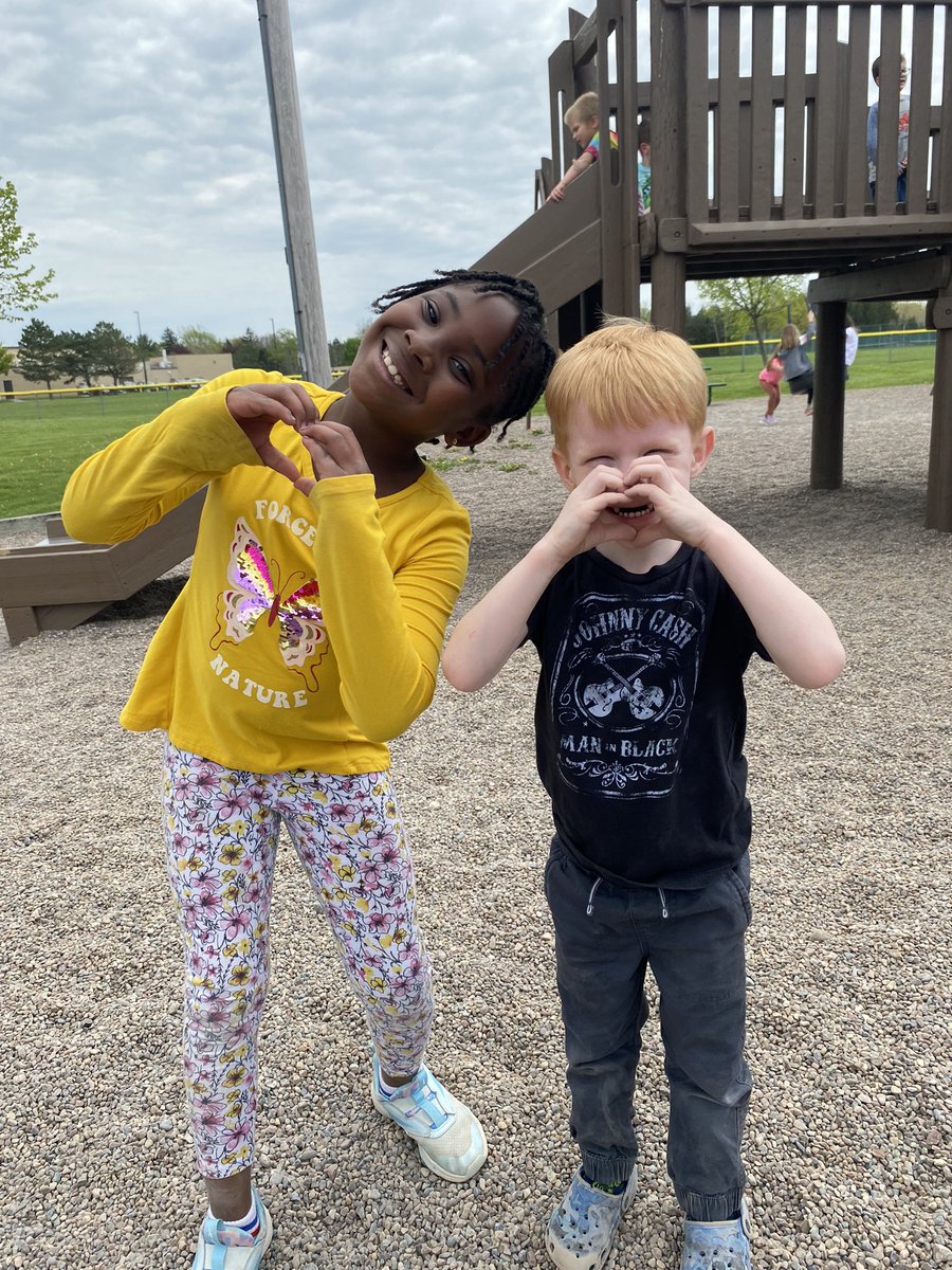 TaboneClassroom's tweet photo. Strong friendships that have been created between Mrs. Atwater’s class and mine this year! #barkercsd https://t.co/UDtjdbBOEB