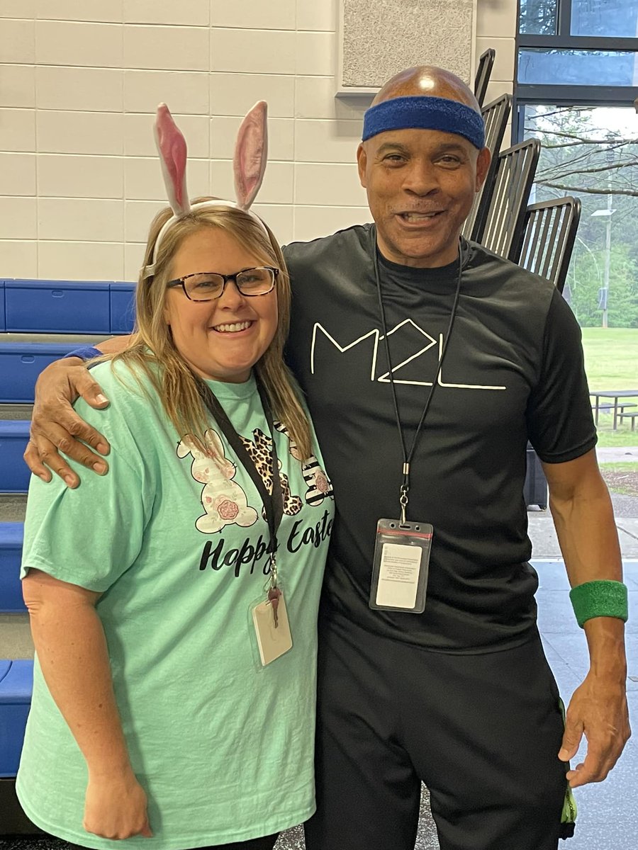 MovetoLearnMS's tweet photo. To all the incredible teachers out there: thank you for going above and beyond for your students! 

As the school year wraps up, we want you to know how much you inspire us. We look forward to making new connections in upcoming Live Events! #TeacherAppreciation #movetolearnms https://t.co/L3gPAUvp5A