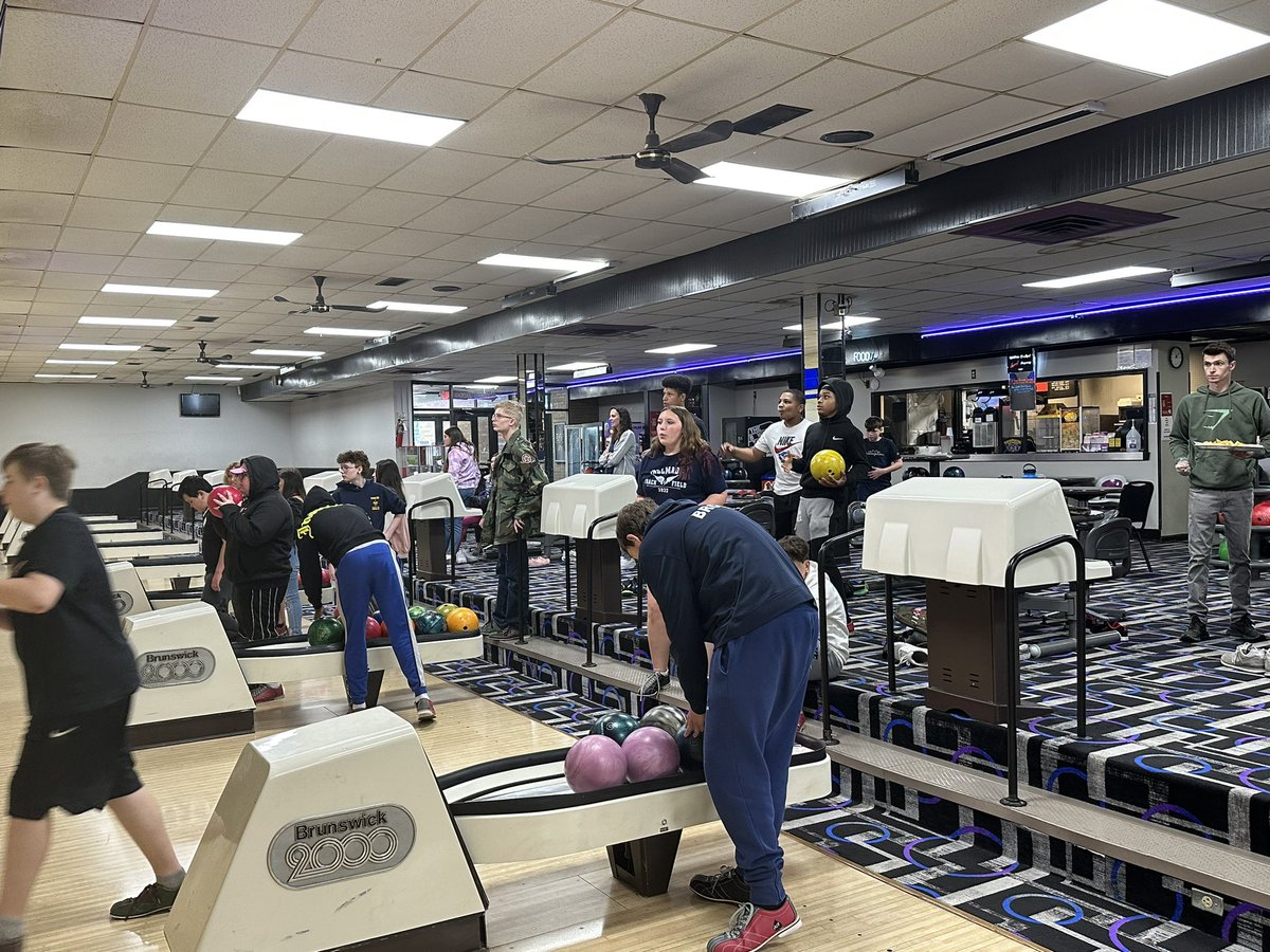 Thank you <a href="/KentLanes/">Kent Lanes 11th Frame</a> for an awesome afternoon! <a href="/mrshagedorn703/">Mrs Hagedorn</a> <a href="/kimhussing/">Kim Hussing</a> <a href="/TallmadgeMiddle/">Tallmadge MS</a>