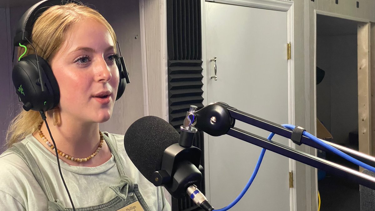 Sophia Phillips, educator, &amp; specialist, at the NC Estuarium, discusses her job in this episode. Listen &amp; learn about all of the opportunities for students &amp; families. <a href="/BeaufortCoSchNC/">Beaufort County Schools</a> #withallgoodwishes
<a href="/vashleypadgett/">Ashley Padgett</a> #BCSStudios Listen here---bit.ly/3OeI4OW