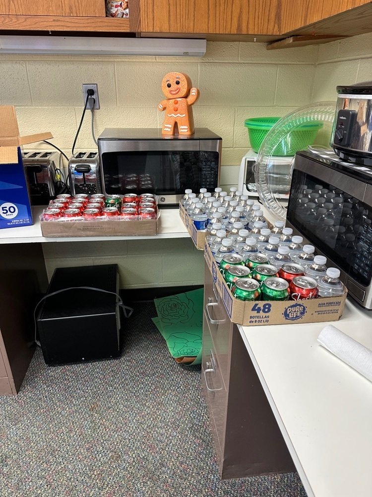 Derek Bezeau tweet media