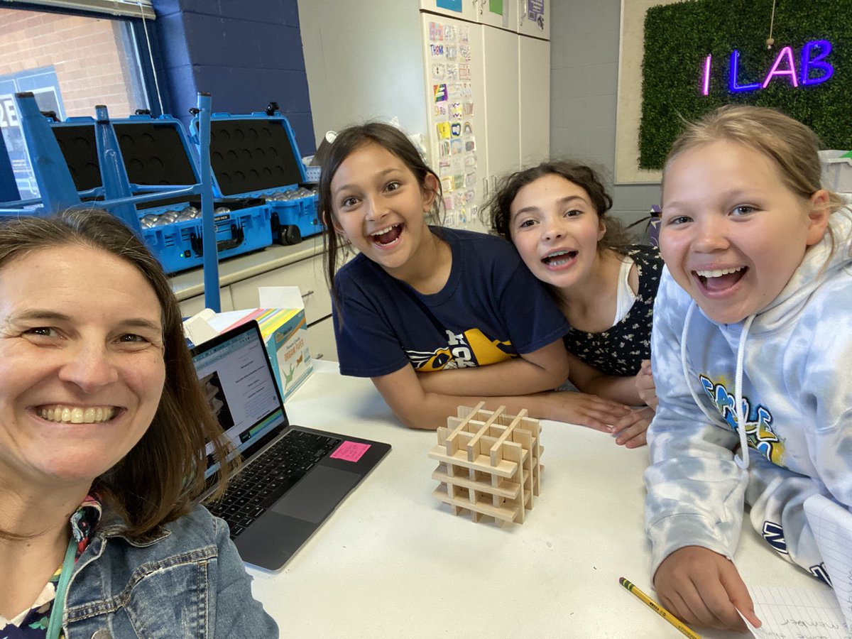 JulieLNMyers's tweet image. The Impossible Box using Keva Planks. ILab is the best place to be today! #HeritageLearn #SASCompass