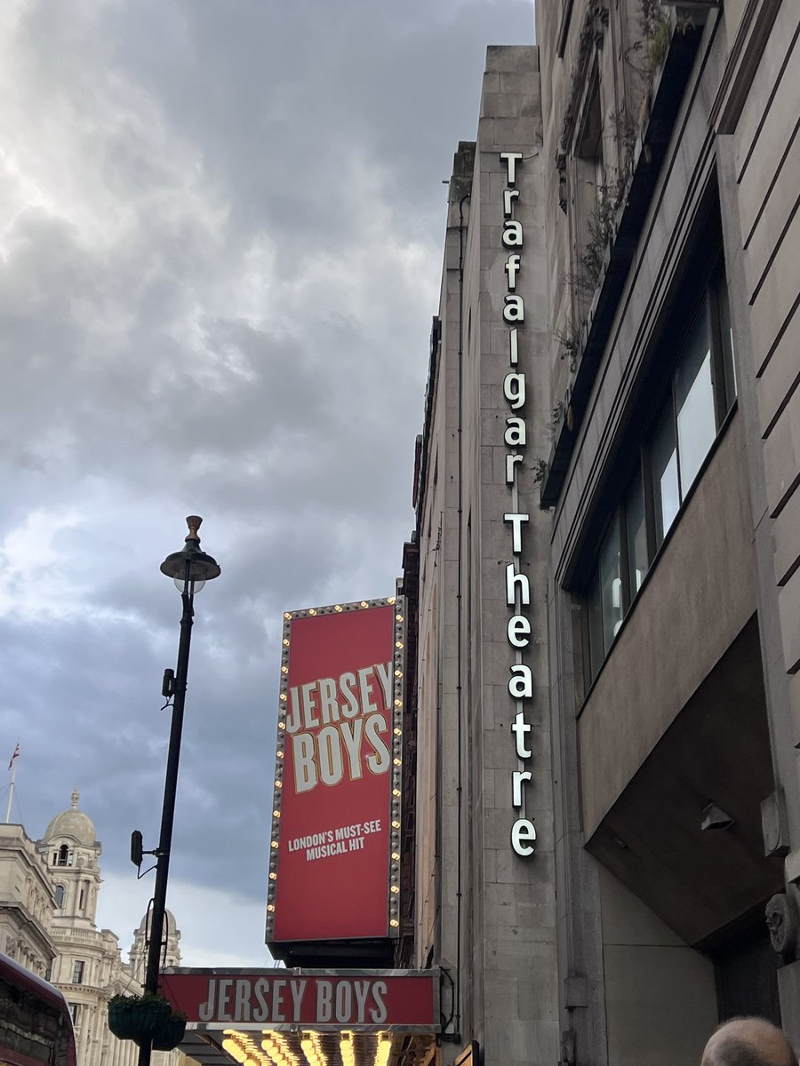 Andrea ✨ tweet media