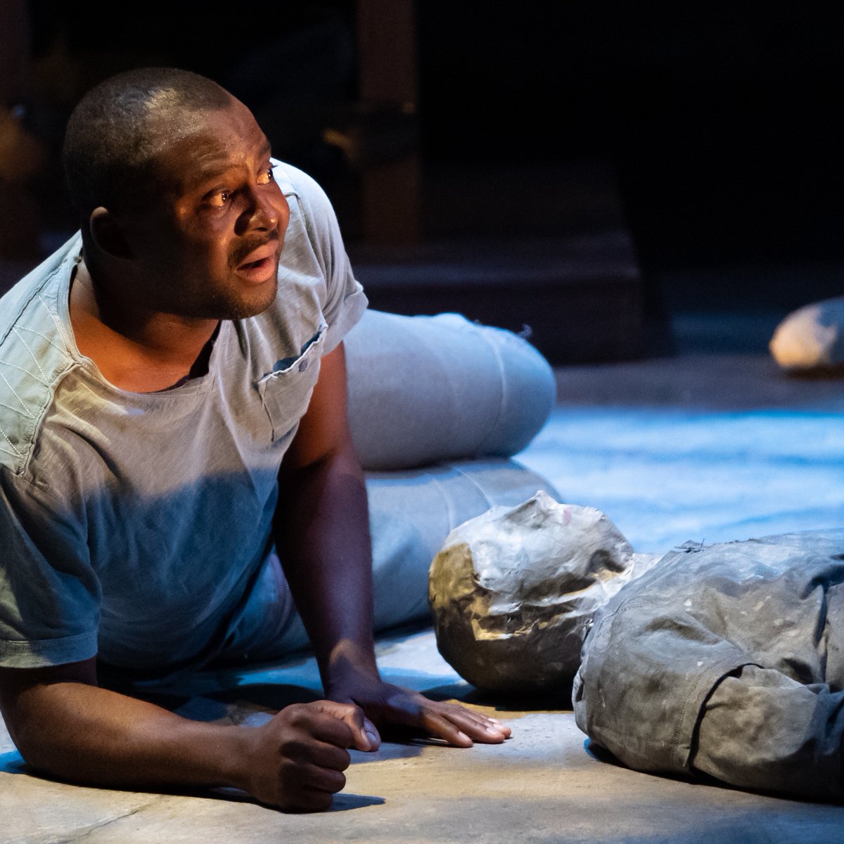 HartBeatEnsembl's tweet photo. Saturday at 7:30pm - HartBeat Ensemble presents Toto Kisaku in REQUIEM FOR AN ELECTRIC CHAIR

In the Democratic Republic of the Congo, actor-playwright Toto Kisaku is imprisoned for advocating for abused children through his theatre art. 

Tix &amp; Info: https://t.co/03Jwl4yyMy https://t.co/yVX0aVHEHD