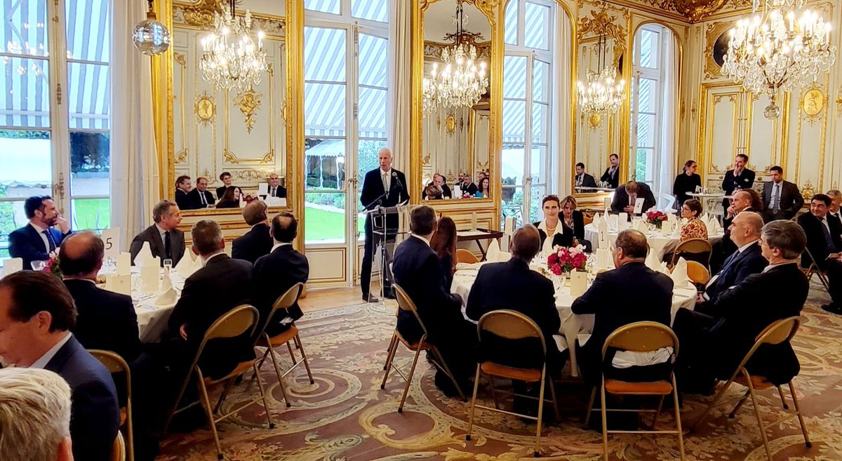 HonStephaneDion's tweet photo. Enriching discussion with @CGI_FR and Vincent Courboulay, Scientific Director @institutnr, about #ResponsibleIT and #digital tech, and their impact on governance within organizations. In 🇫🇷 and in 🇨🇦, the ecological, energy and digital transitions must go hand in hand! https://t.co/PuDqUrVfSp