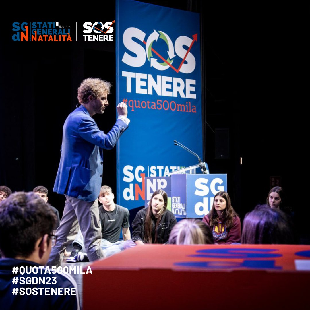 SGDNAT's tweet photo. "Non sono una persona ottimista perché entro in classe tutti i giorni.
Sono una persona piena di speranza, che è tutt'altra cosa"
- @aledavenia 
#SGDN23 #quota500mila https://t.co/soz36yfozG