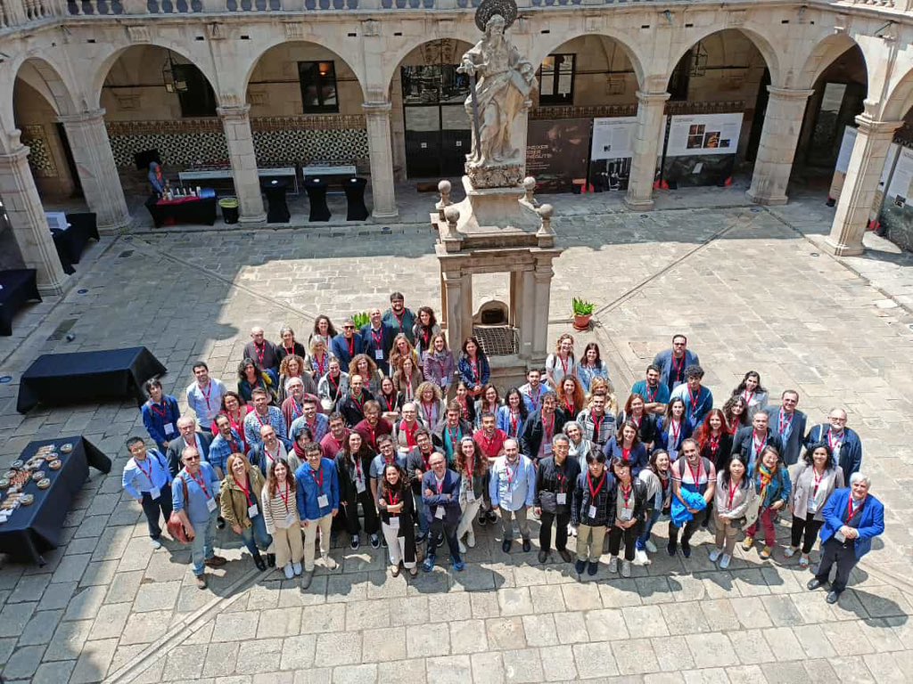 What a nice group of colleagues at #PrionBCN23 !!!!