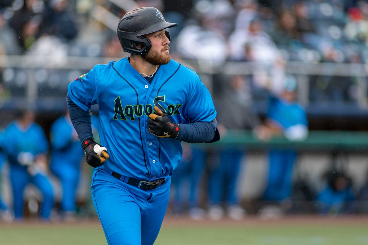 EverettAquaSox's tweet photo. First Baseman @tylock13 has been having quite the season! He currently leads the Northwest League in hits and is top five in home runs, average and RBIs. 

Tune in tonight at 7:05 PM as Locklear and the boyz take on the Vancouver Canadians across international lines. https://t.co/OreX88sUYE