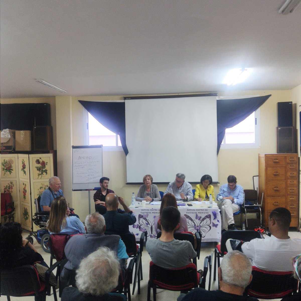 Pasabap19669444's tweet photo. Interviene @CeciliaDDHH por la coalición Podemos - IU - AV en el Debate organizado por la @asoventilla para dar a conocer las propuestas para #Tetuan en el 28M
#TransformarMadrid
"La gran diferencia es que nosotras si gobernamos cumplimos" https://t.co/gMwvgodWA2