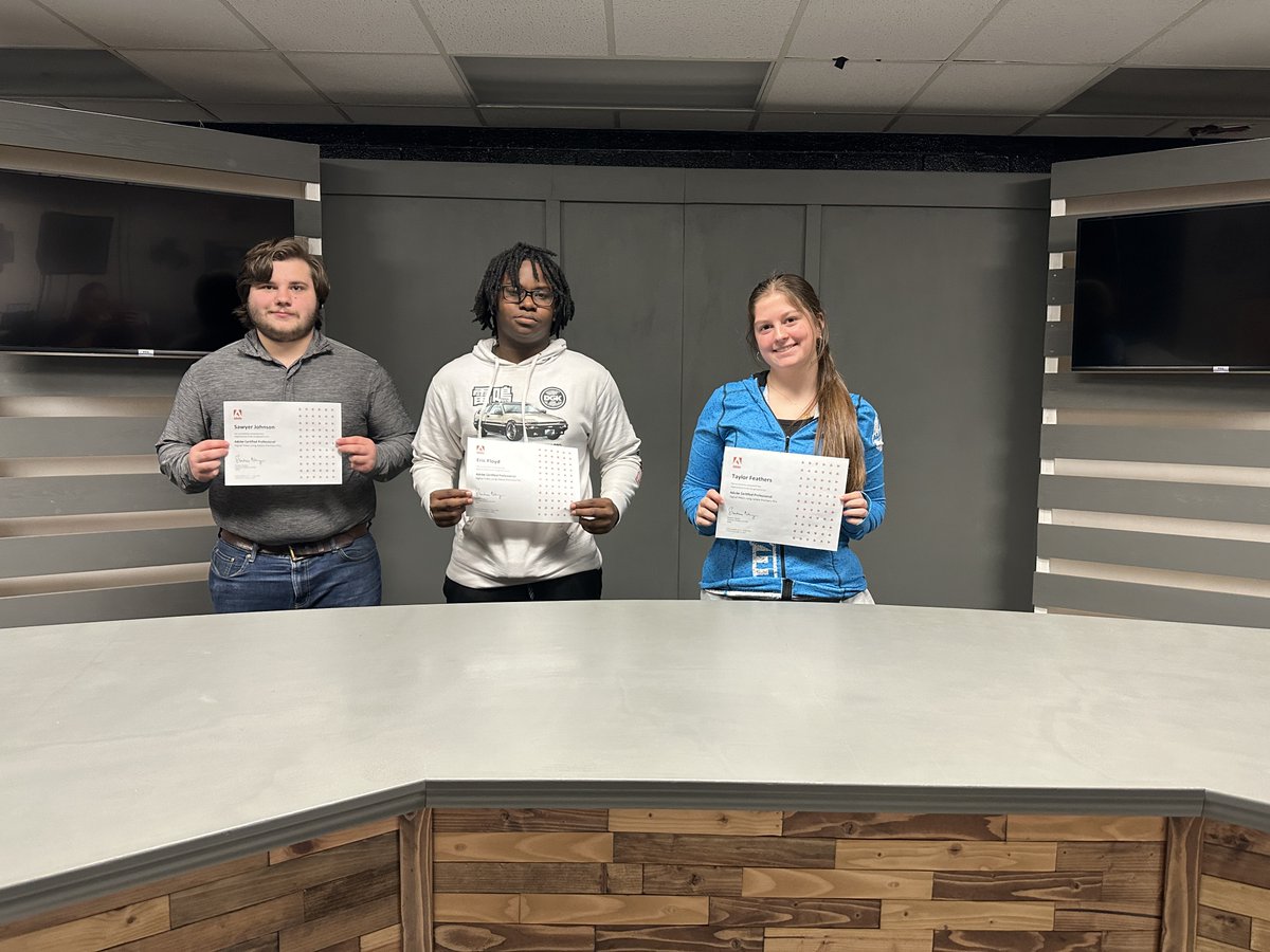One more group to round out the day!!
Congrats to these Patriot TV Student Producers on achieving their Adobe Certified Professional Certification in Digital Video using Adobe Premiere Pro! Way to go guys!!
<a href="/OaklandRCS/">Oakland High School</a>

<a href="/RuCoCTE/">RuCo CTE</a>