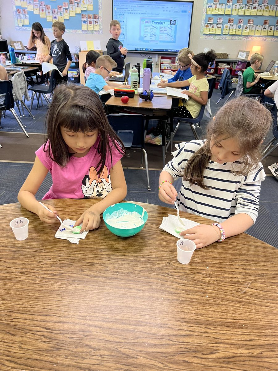 Mrs. Thomas's Tweets tweet media