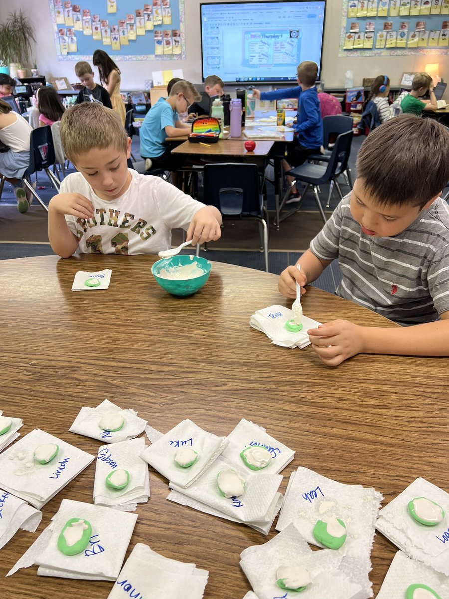 Mrs. Thomas's Tweets tweet media