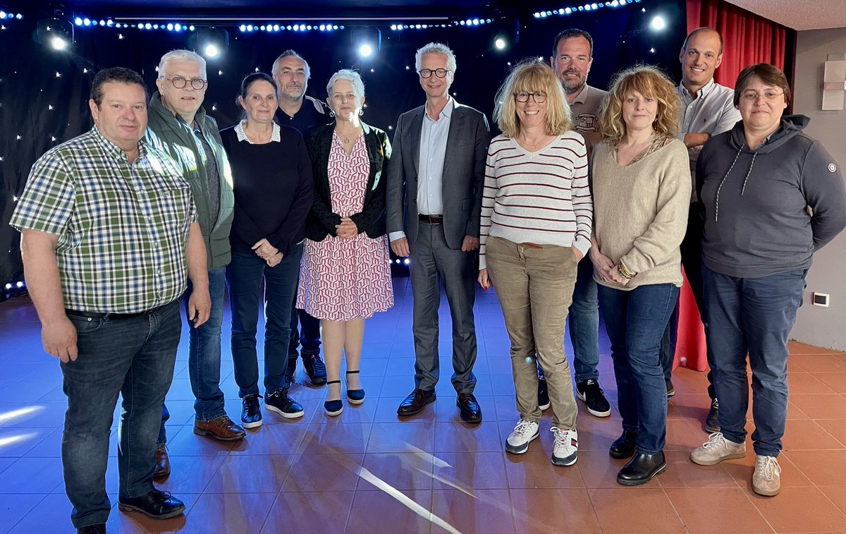 AmePoste's tweet photo. Fere Fabrice, Directeur des Opérations du Courrier du @GroupeLaPoste Groupe, à la rencontre des managers du courrier de la commission élargie BSCC de l’Association des Managers en Etablissement du Groupe La Poste (AME) https://t.co/RbbLJi3vOP