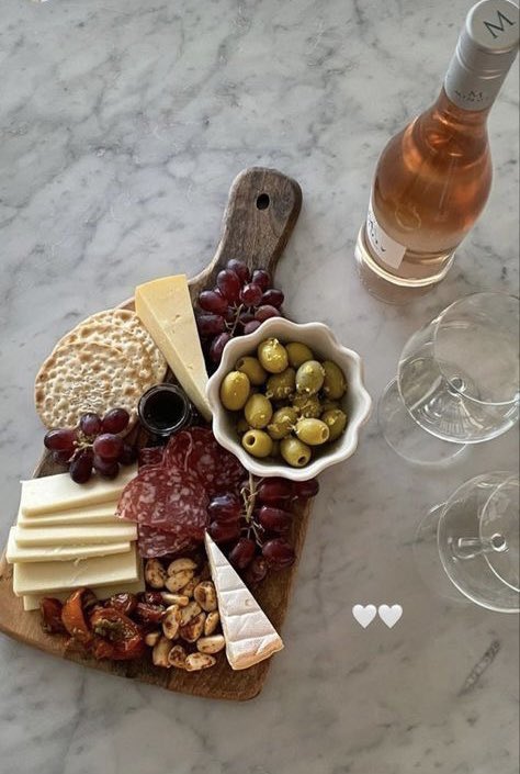 SelectOutfit's tweet photo. need a date like this https://t.co/y6rYUyj5Q6