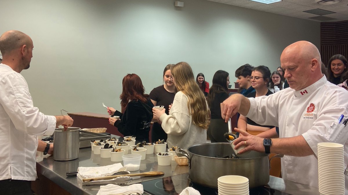 Holland College tweet media