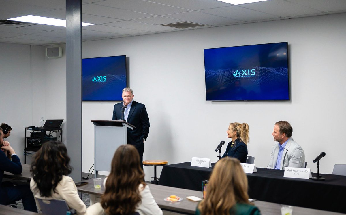 Axis_RT's tweet image. Such a fun night at our Axis/@OmnimedsmartOR  launch in Nashville TN!

#omnimedsmartor #omni #axisrt #bioskillslab #wetlabinnashville #axislab #bestlabs #cadaverlab #cadavertraining #bioskills #researchanddevelopment #surgeontraining