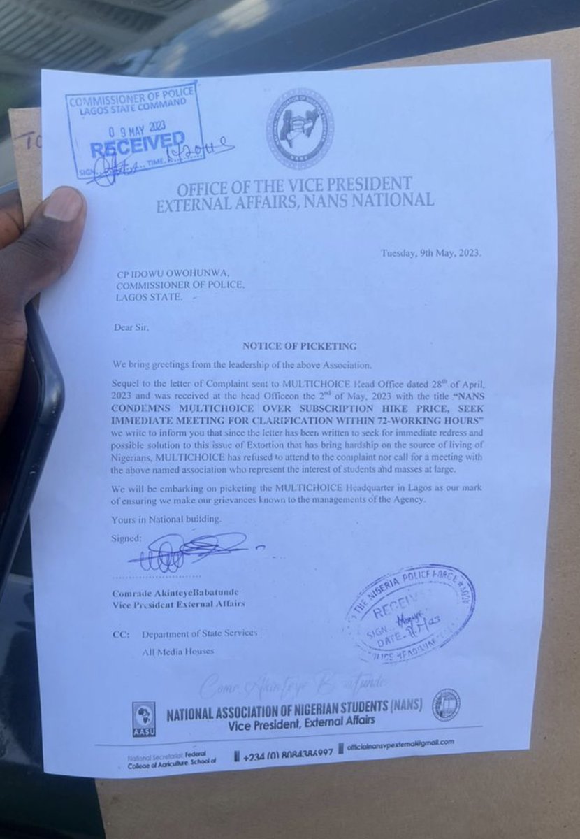 iambabtee's tweet photo. Having exhausted all Avenue of consultation, towards stoping @DStvNg from increasing their existing tariff , we the LEADERSHIP of NANS and @oodua_youths  have started our plans towards picketing their offices Nationwide , starting from Monday 15th-05-2023. https://t.co/2URGUYMqxA