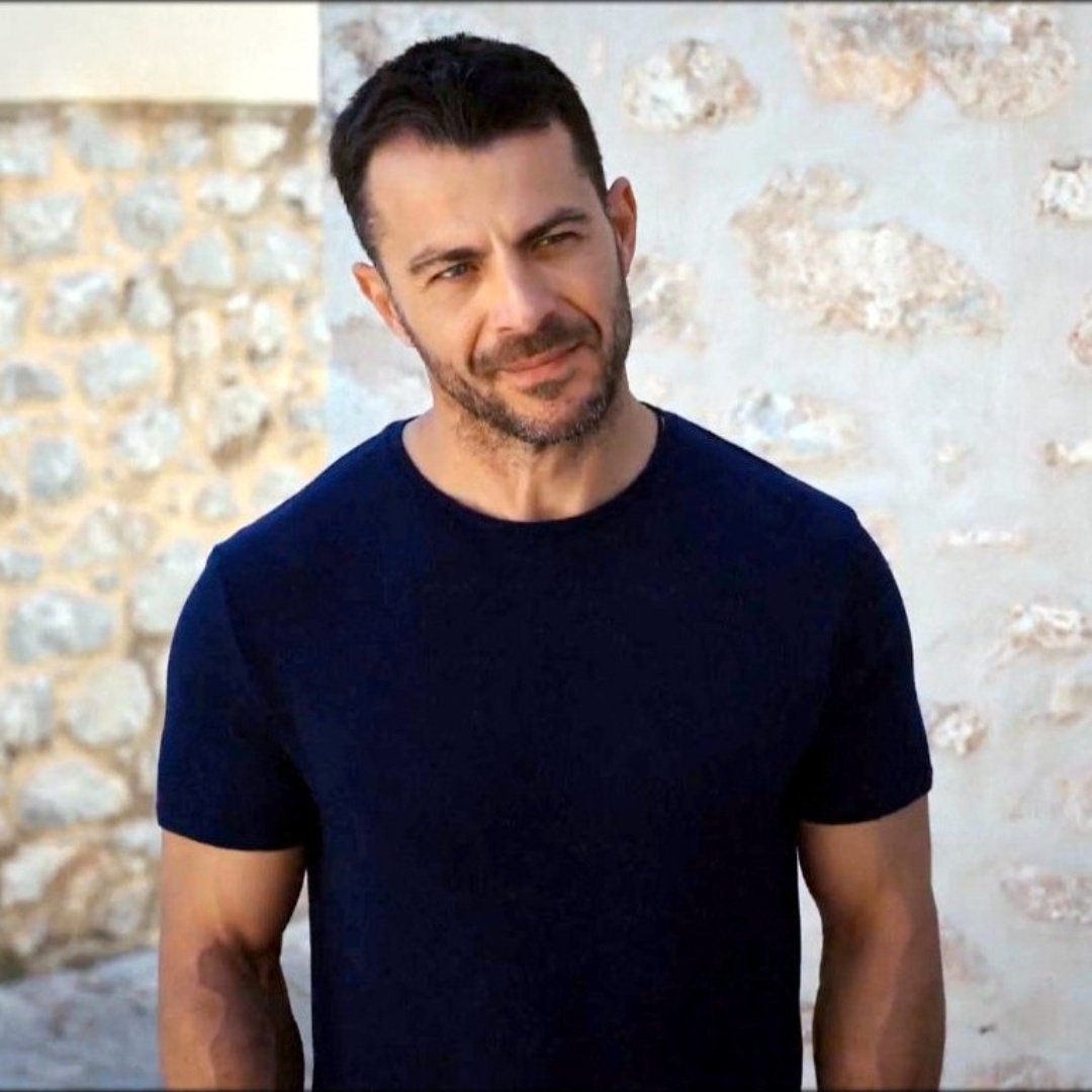 dorabella27's tweet photo. Είμαστε συντονισμένοι;;;
#GiTisElias #megatv #Ορεστης #Ντανος #teamdanos https://t.co/bq2X23qlL7