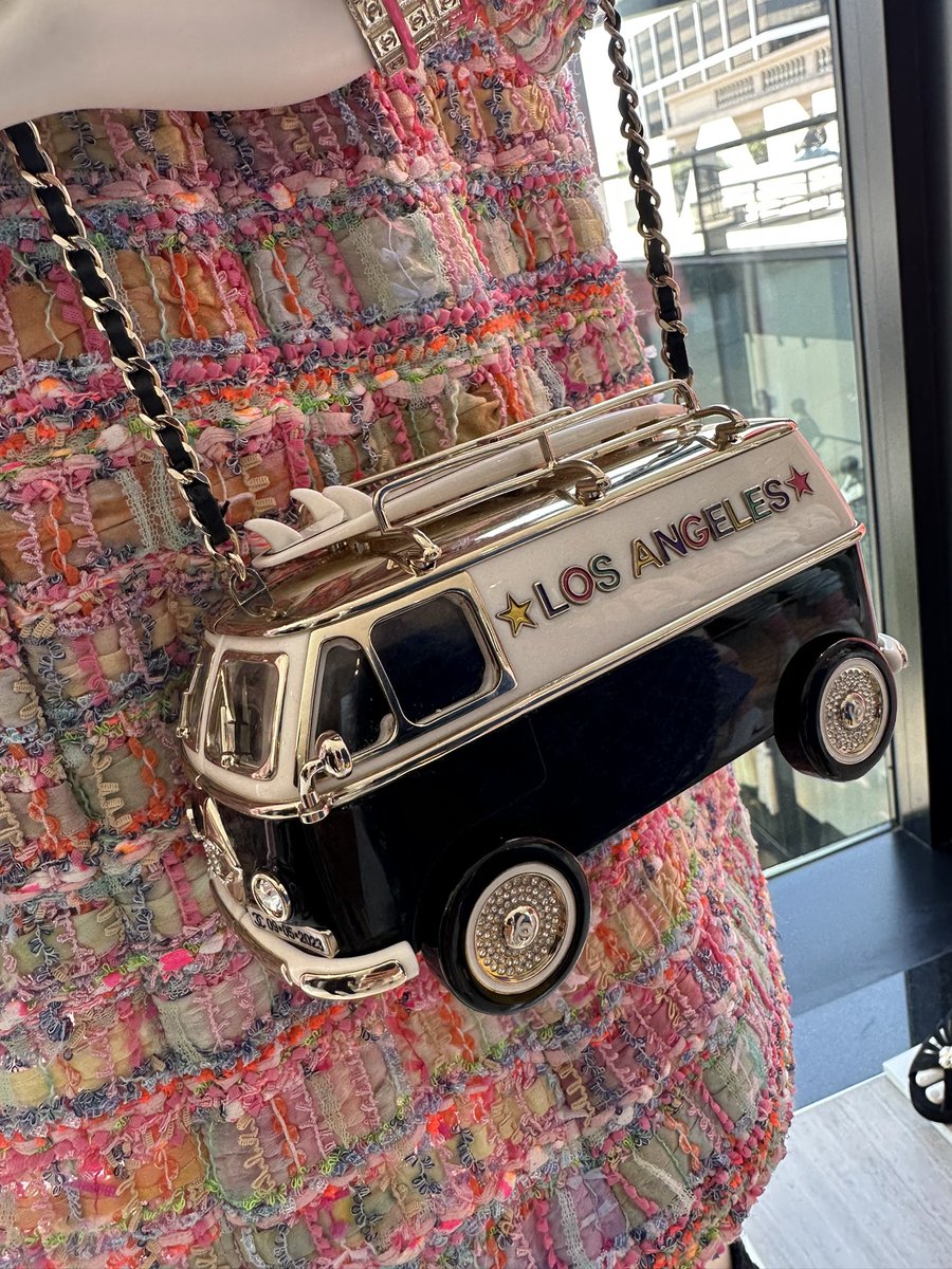 bryanboy's tweet photo. The fabric of this Chanel coat https://t.co/0PSGFlxIrY