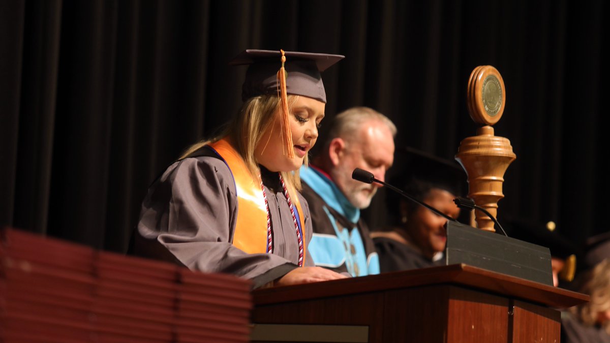 Hinds Community College (@hindscc) on Twitter photo Congratulations to all of our graduates who walked across the stage this morning! We are so proud of your achievements. With over 1,000 graduates this Spring, we have more ceremonies to come! Stay tuned and keep up the great work. 
#hindscc #Classof2023 #ProudSchool Congratulations to all of our graduates who walked across the stage this morning! We are so proud of your achievements. With over 1,000 graduates this Spring, we have more ceremonies to come! Stay tuned and keep up the great work. 
#hindscc #Classof2023 #ProudSchool