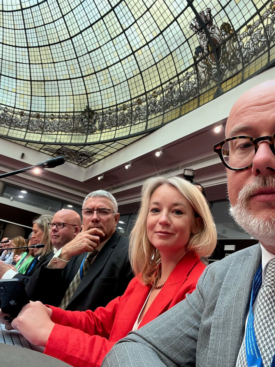 TorbenBrabo's tweet image. At #MadridForum, @GIEBrussels asked if legislators and regulators focus enough on #SectorCoupling? Could we have more on integration flexibility balancing and storage in coming legislative files? I.e. Could the #Electricity #MarketDesign be more open for molecules? Or vica versa?