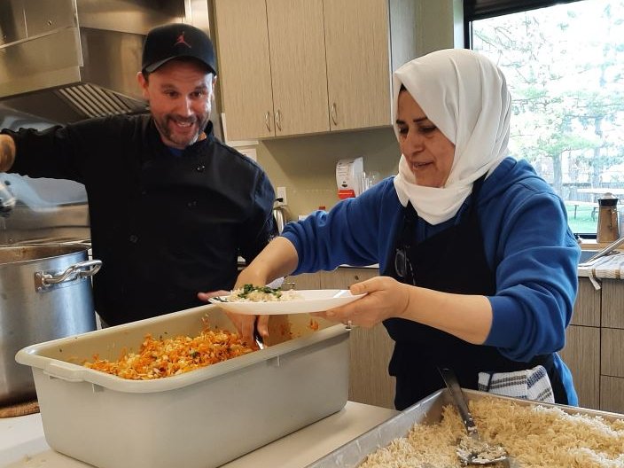 The Westboro Community Kitchen made another delicious meal for our community. 🫐🥘
119 meals were prepared, 22 eat-in diners &amp; 97 takeouts. The next meal is May 15th from 11:30am to 1pm. To help out or donate please contact Hilary at 613-722-4000 extension 204. #Ottawa