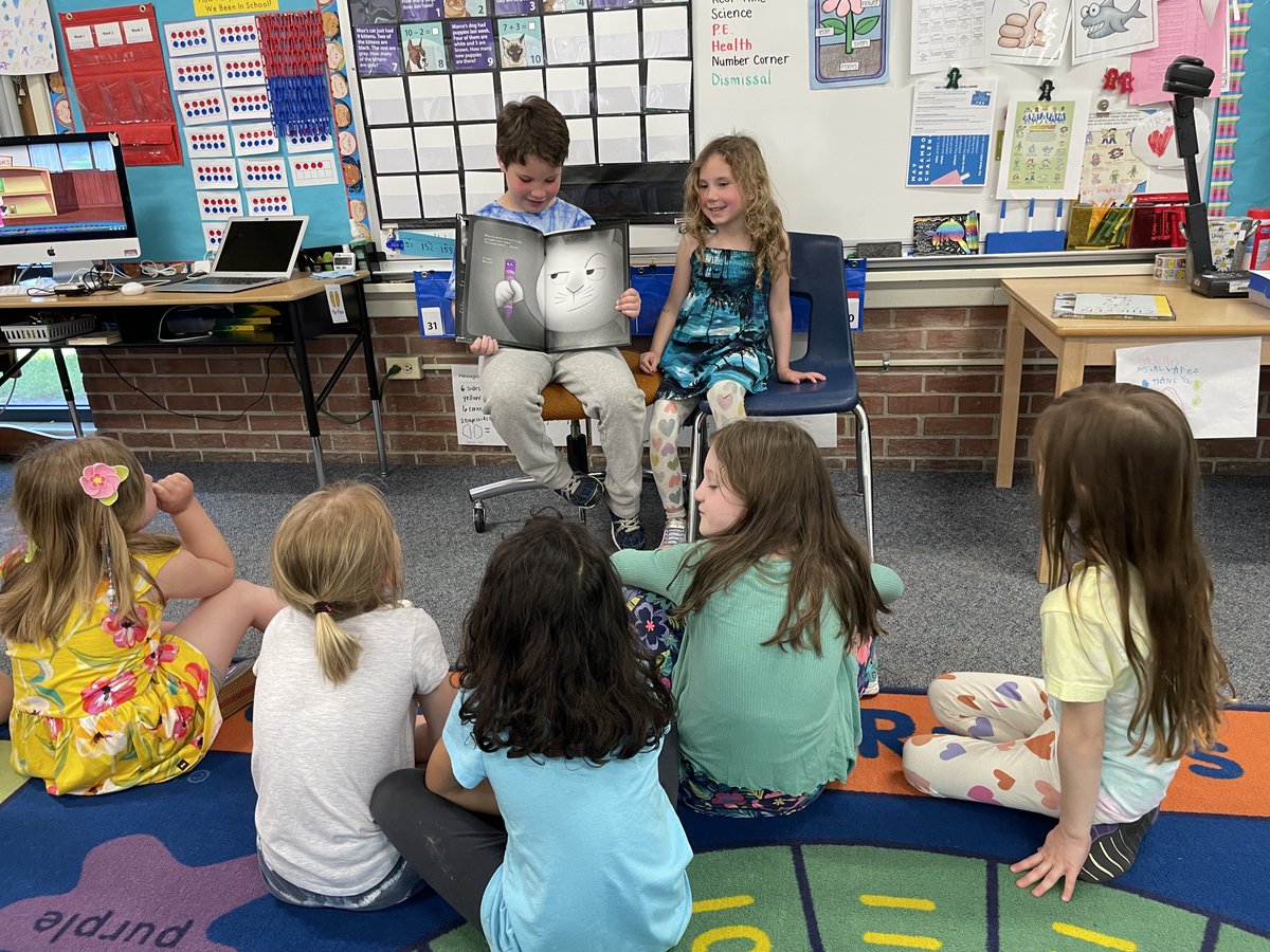 We were so lucky to have TWO visitors from Ms. Willis' class this week! Molly's sister and Madelyn's brother visited us from 2nd grade to read some great books (including one written by MacKenzie)! Thanks for spending time with us Gavin and MacKenzie! #d70cougars