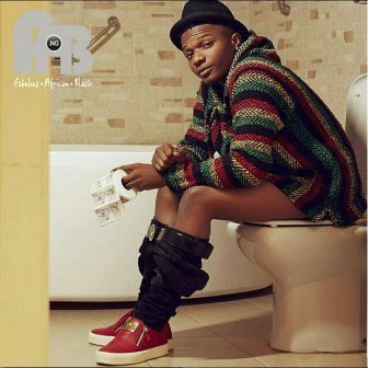 Ykee thought posing on a toilet like Wizkid would make his music taste like  Wizkid’s 😂😂😂