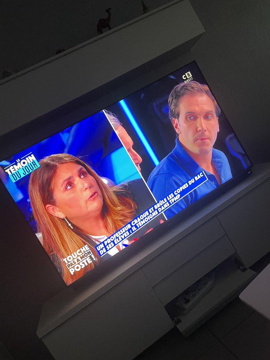 JohnSpan0's tweet photo. @TPMP on est d’accord que ce mec a la même voix que notre regrette Jean Pierre Bacri 😂 https://t.co/SBE6V3jn2A