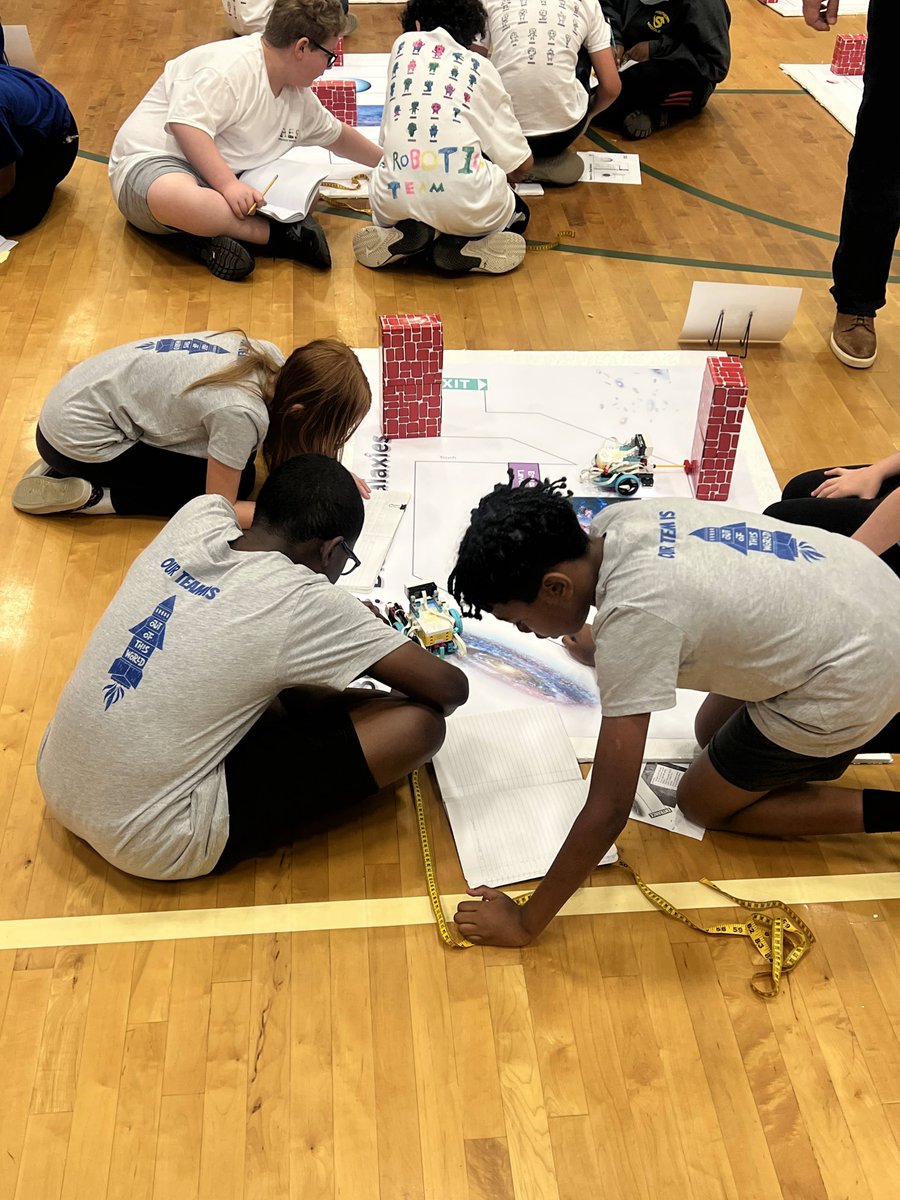K5engineers's tweet photo. Just a few shots of some wonderfully engaged students, solving problems in real time using the engineering design process.  Full-on creativity and communication in swing.    #K5Engineers #SERVESTEM #RC6 #NCSTEM #K5STEM #STEM #KidsInSTEM #Engineers #YoungEngineers #STEMEducation https://t.co/1QPuwsaQC4