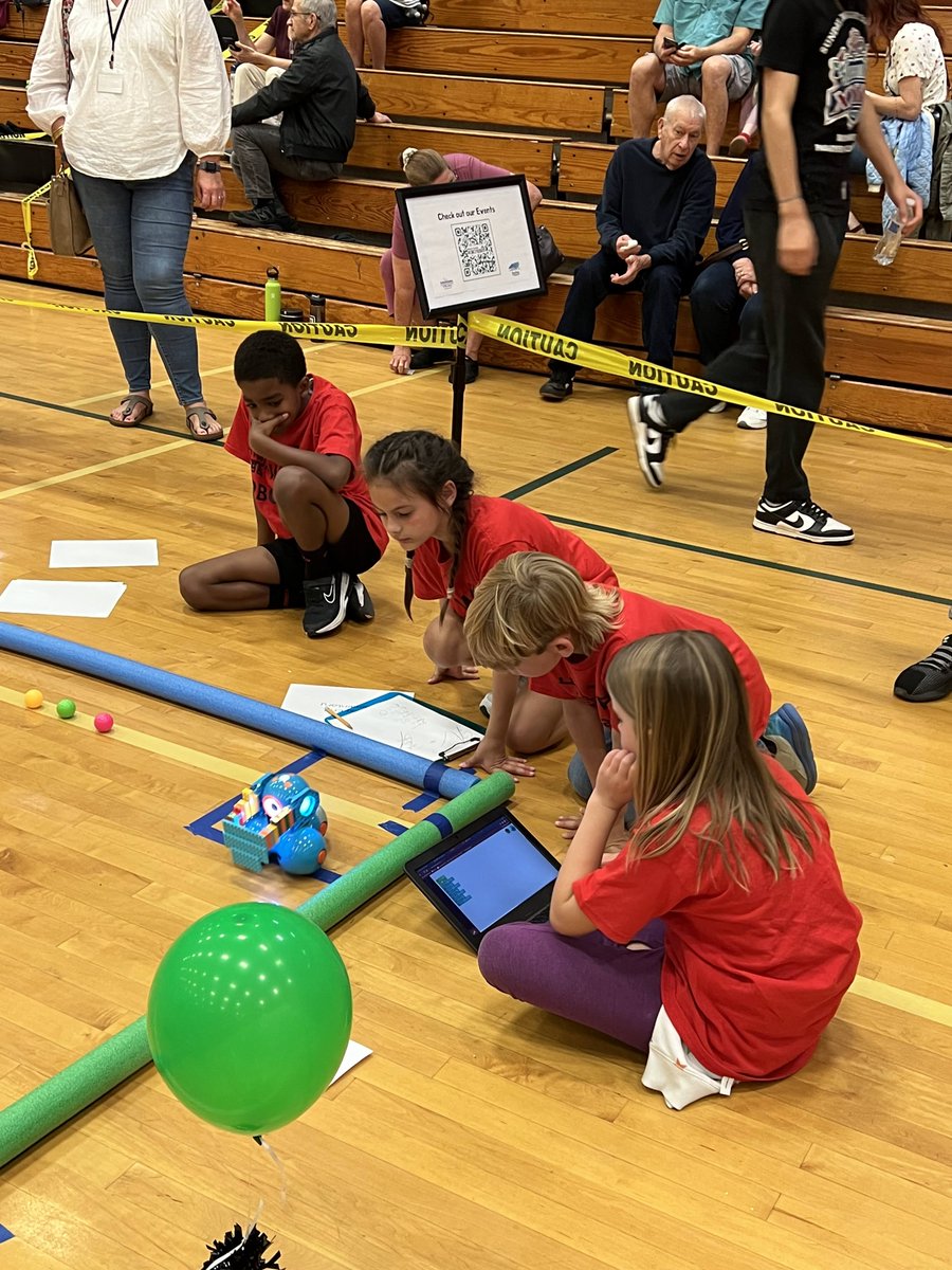 K5engineers's tweet photo. Just a few shots of some wonderfully engaged students, solving problems in real time using the engineering design process.  Full-on creativity and communication in swing.    #K5Engineers #SERVESTEM #RC6 #NCSTEM #K5STEM #STEM #KidsInSTEM #Engineers #YoungEngineers #STEMEducation https://t.co/1QPuwsaQC4