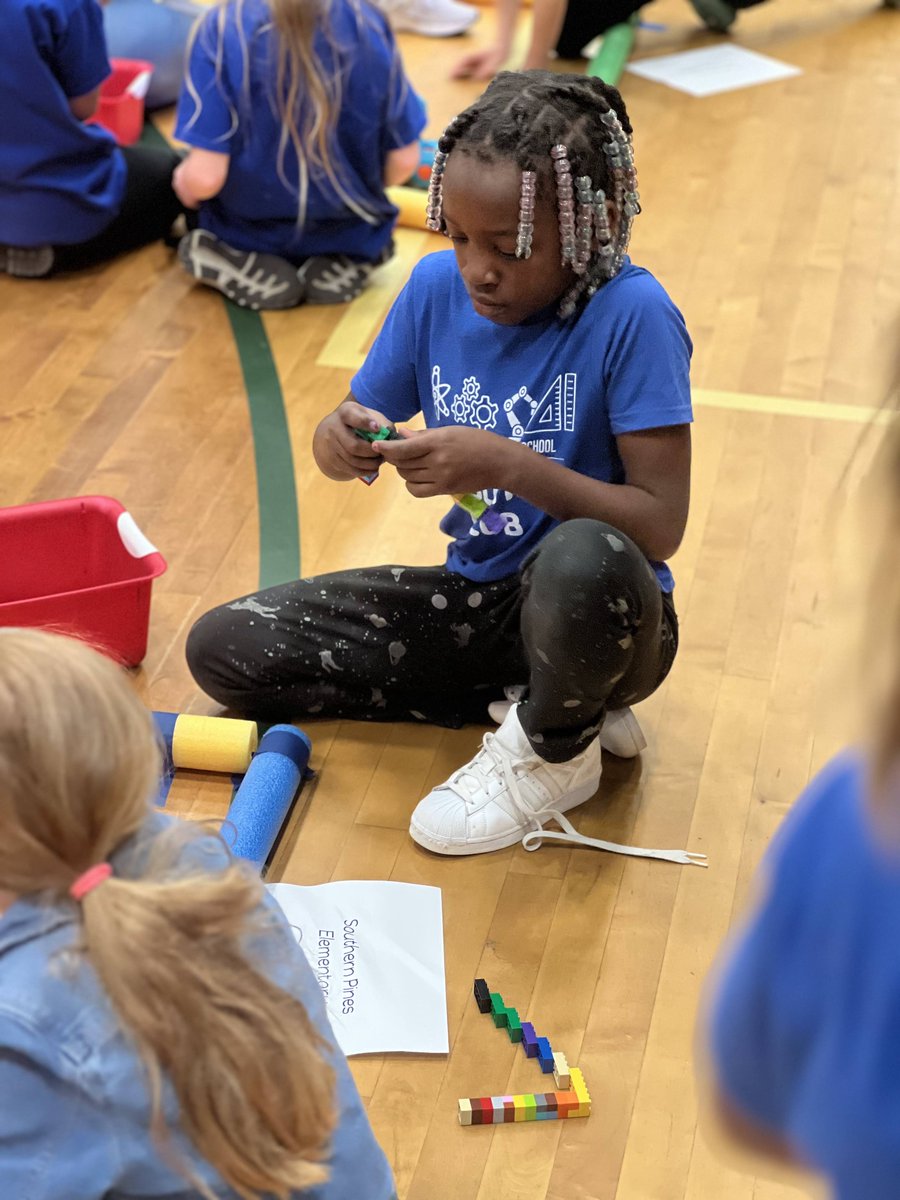 K5engineers's tweet photo. Just a few shots of some wonderfully engaged students, solving problems in real time using the engineering design process.  Full-on creativity and communication in swing.    #K5Engineers #SERVESTEM #RC6 #NCSTEM #K5STEM #STEM #KidsInSTEM #Engineers #YoungEngineers #STEMEducation https://t.co/1QPuwsaQC4