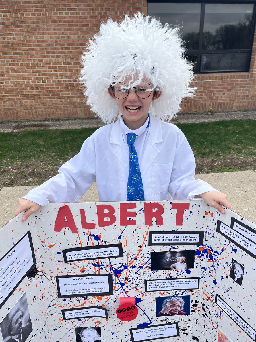 c_colson's tweet photo. Check out these fantastic Lake Ripley 4th graders and their wax museum characters! #golitch https://t.co/Jr2rDie3DB