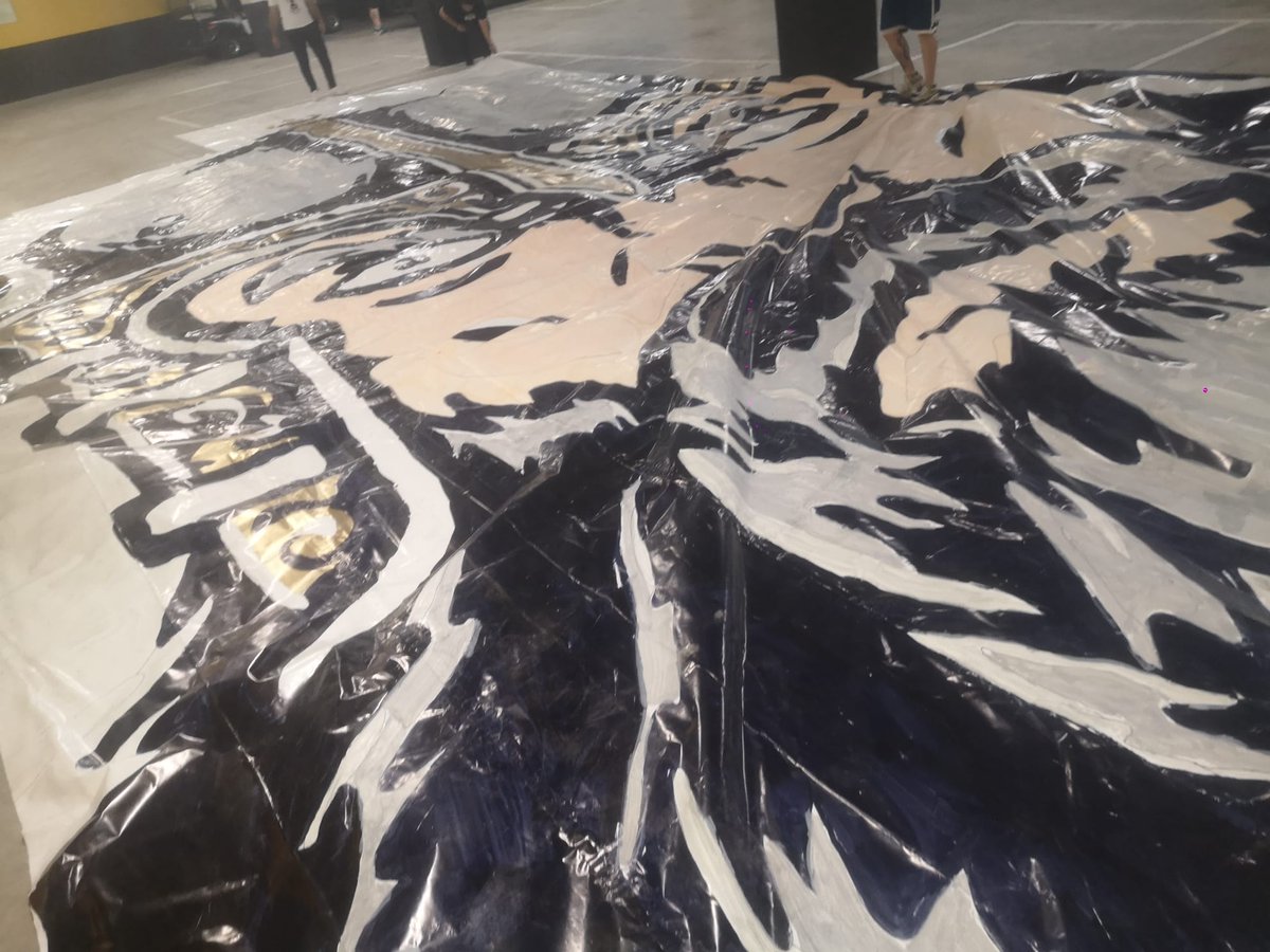 NorthFansRmcf's tweet photo. Making of #tifo VS @ManCityES en @ChampionsLeague 
@GradaFansRMCF 
#FansRmcf 
#ElReyYsuCopa https://t.co/xjdMGk8M9a