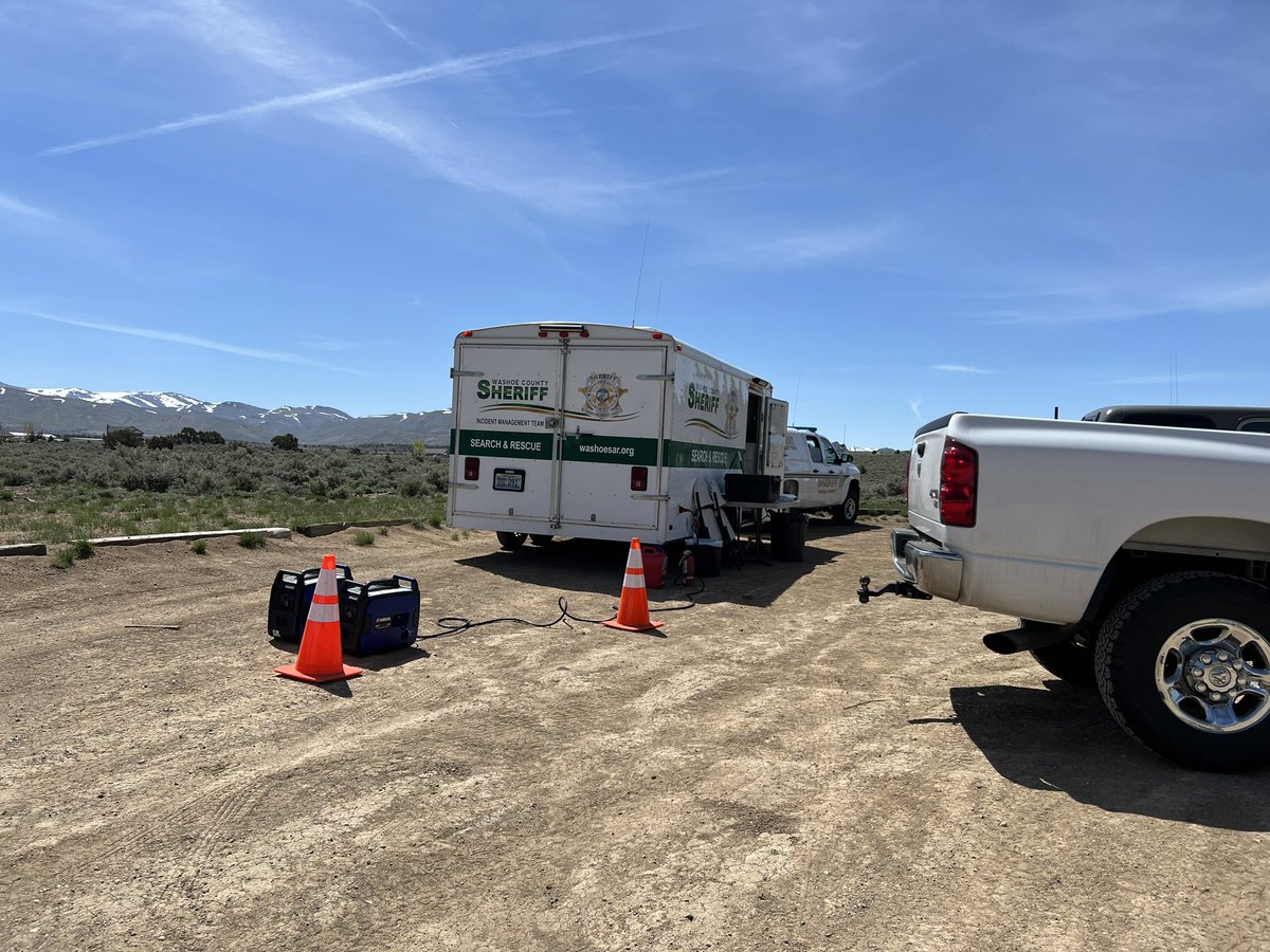 RecordCourierNV's tweet photo. Searchers are looking for a missing dirt biker who spent the night in the #PineNut Mountains. @DouglasSheriff https://t.co/rKWRVGsLYr