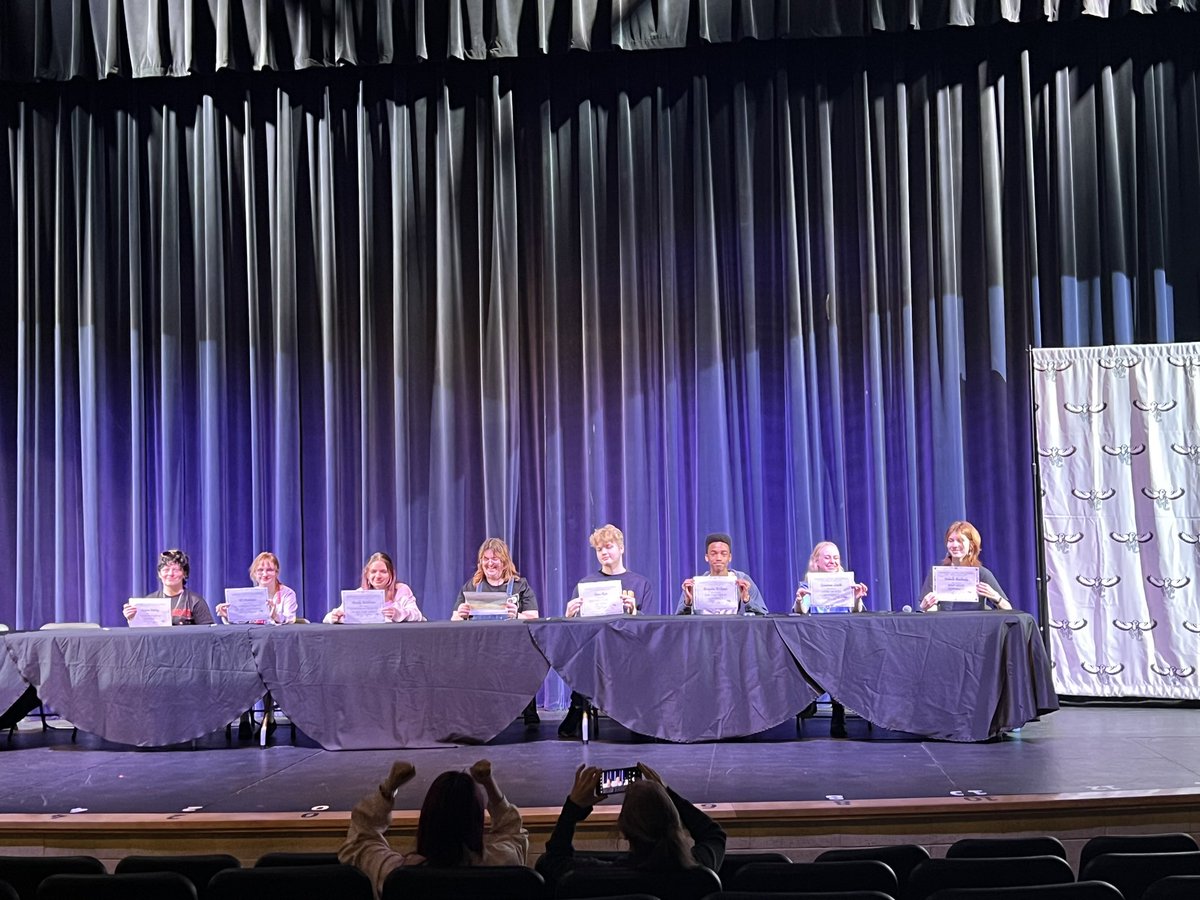 dsayre32's tweet photo. @Warhawks_WCHS Fine Arts signing day! Congratulations to the members of the Class of 2023 on their decision to pursue a career in the Fine Arts. Thank you for all your contributions to WCHS! #risetogetherwarhawks @WCHS_Smith @EricNickel1 https://t.co/xwIAZE24QV