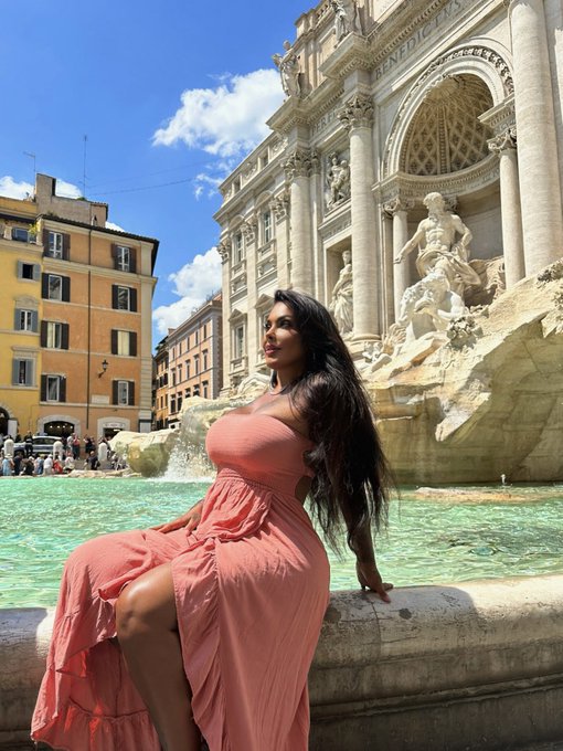 When in Rome 🇮🇹 2023!  https://t.co/QJ1jn7NmZt https://t.co/Dmf97rjOX3<a href="/tag/ninamercedez"class="tags"><span>#ninamercedez</span></a>