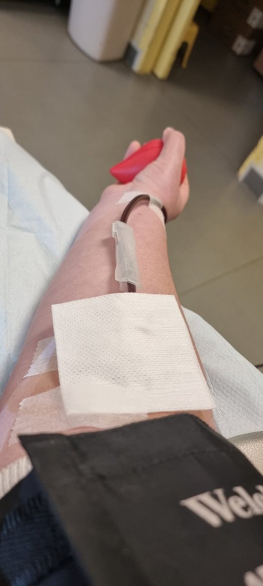 Helene_0787's tweet photo. Ceci n'est pas juste un bras, c'est un bras plein de ressources : il sauve des vies. 

Un nouveau don de plasma à l'EFS de Blois. Encore 3 vies sauvées. 🩸💪

Et vous, quel héros êtes-vous ? 🦸‍♂️🦸‍♀️

@EFS_dondesang
@DonSangBenevole 

#dondesang #recherchedegroupeO https://t.co/73XtezUdrz