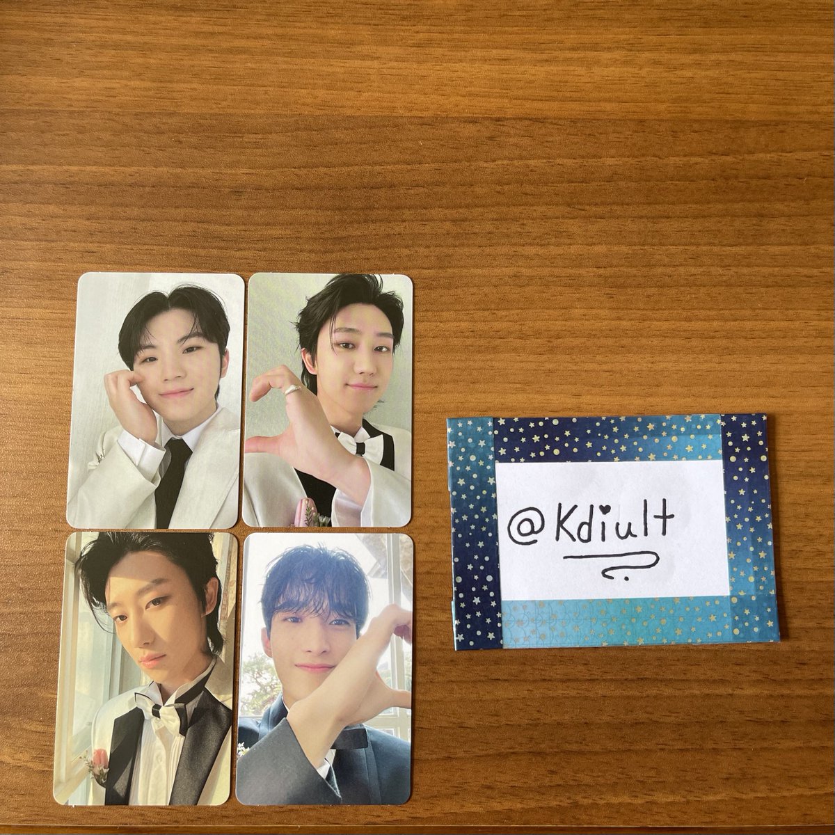 kdiuIt's tweet photo. WTT / NFS 

USA ONLY

SEVENTEEN FML (carat version) PHOTOCARDS

Have: 2x the8, dk, woozi

Want: hoshi / wonwoo equivalents! 
(no cross trade)

Dm for more proof / if interested!
@svttradingusa

trading ver svt jihoon minghao dokyeom seokmin https://t.co/YSAVIBVBK5