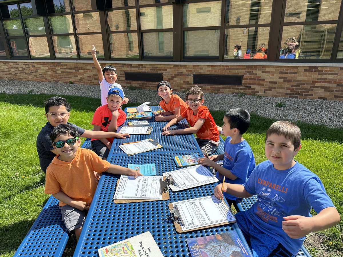 MrsKellyTwarog's tweet image. Love these smiles on a sunny day ☀️ 😎 #TeamCampi