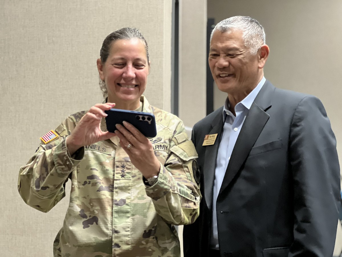 Chief of Army Reserve & Commanding General tweet media