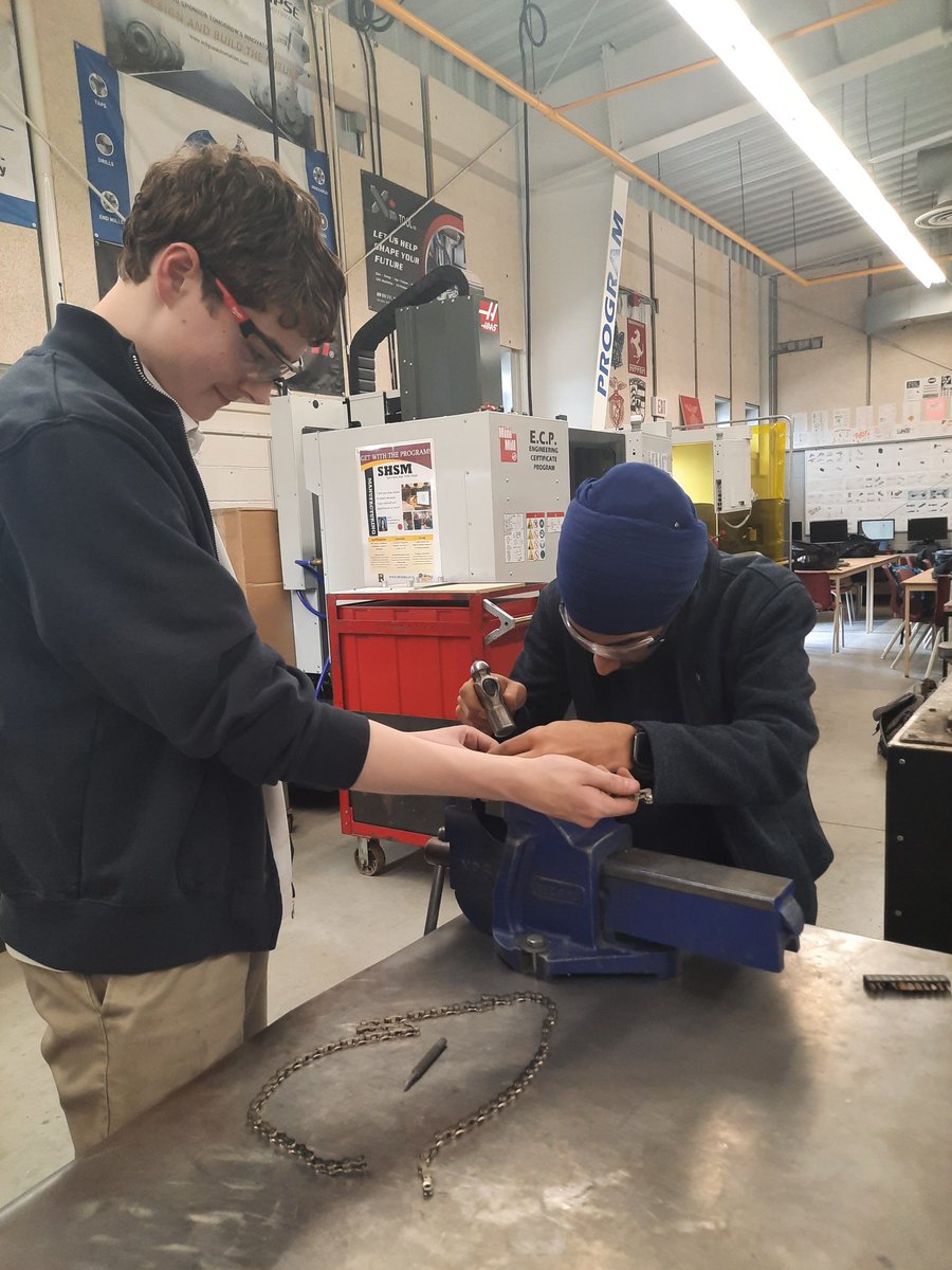 racing_saints's tweet photo. Working hard to finish off everything for the race, on such a beautiful day. The Waterloo Electric Vehicle Challenge is fast approaching, on May 27. Make sure to come support our team. ☀️
#evchallenge #waterloo #racing https://t.co/v93Bt02Za9