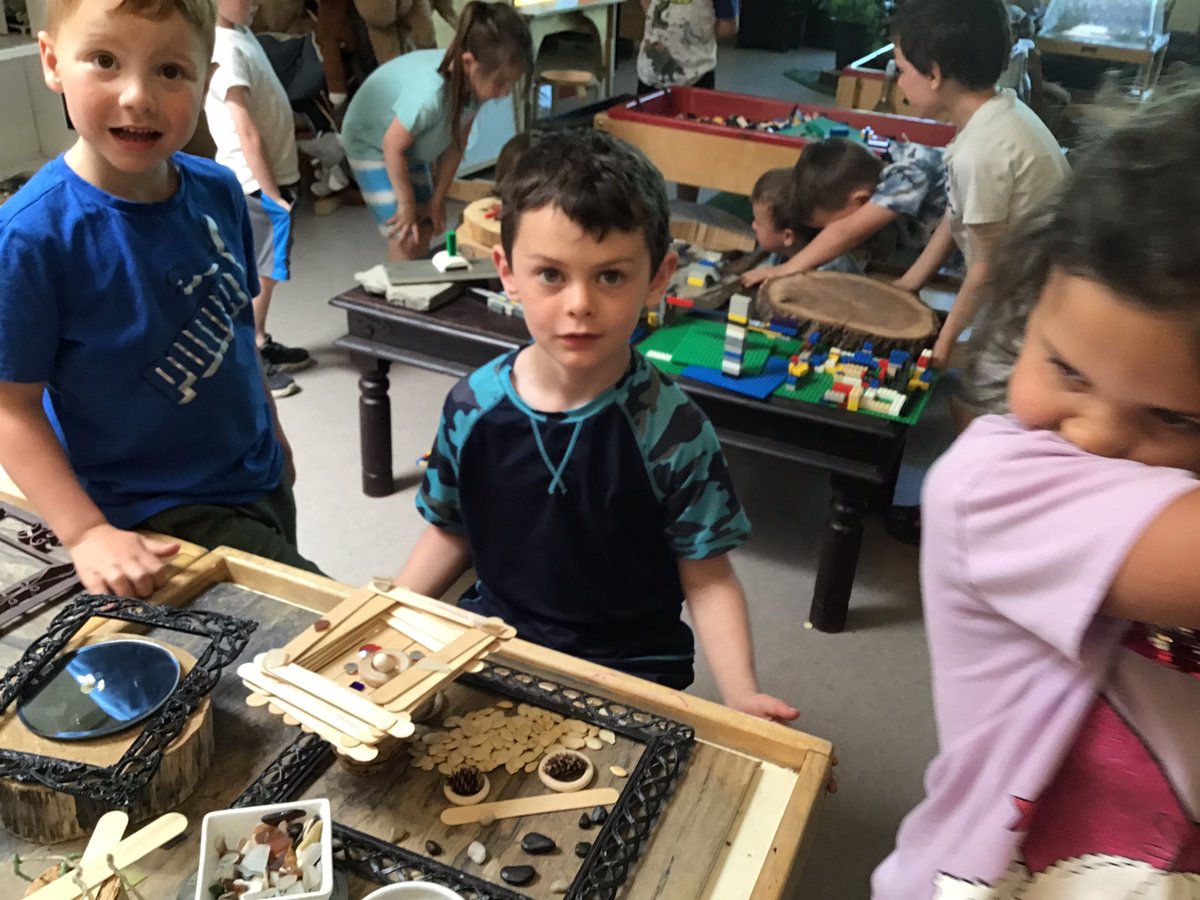 JBrentECE's tweet photo. E & M continued to evolve their #LooseParts creation. Using a pattern of 2 pieces across top/bottom, the 2 pieces across side/side, M decided he preferred a “treehouse” & you got in by jumping up. @mrvickersgecdsb suggested he’d prefer a🪜.
☺️#4FramePSI. https://t.co/lLHouWkqWC