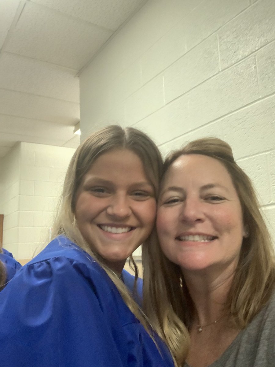 JHS_vball's tweet photo. Our Senior Girls making a pit stop to see me during the SENIOR WALK today! We are SO PROUD of them! #onlyhappytears 💙 #foreverabluejay @R7Activities https://t.co/iLBDdVe8TE