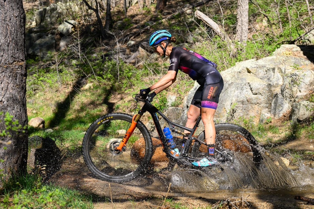IbisCycles's tweet photo. A successful weekend for @maxxisfactoryracing athletes @haleyhuntersmith and @andrewlespy at the Whiskey Off-Road in Prescott Arizona!

📸@eddieclarkmedia

#Ibis #IbisCycles #Exie #ExieUSA #XC #Offroad #WhiskeyOffroad #MTB #Racing #Cycling #XCO #Crit #FullSuspension #Endurance https://t.co/4ENbVjdLVt